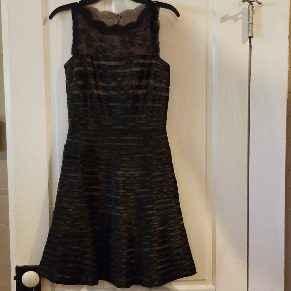 Women's size 2 Gianni Bini black dress